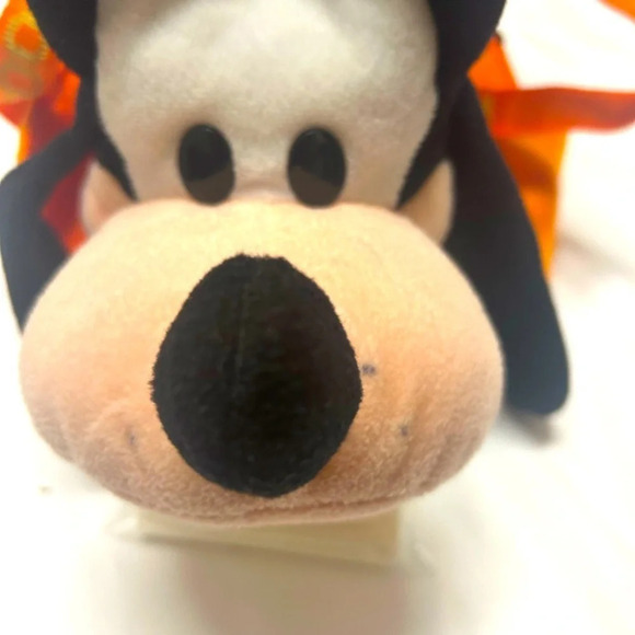 Disney Store  vintage Goofy plush backpack in excellent condition - Picture 5 of 10